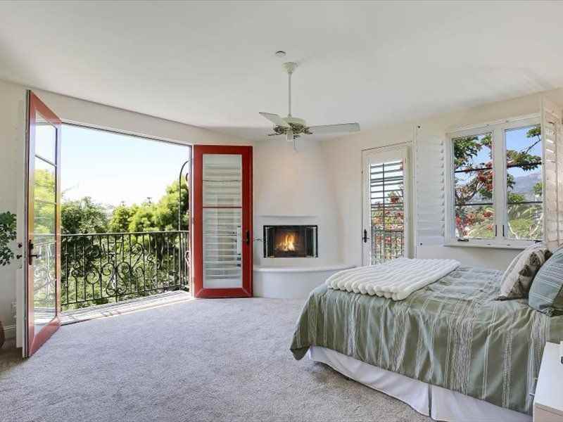 220 Santa Barbara St ##B - Photo 5 of 11