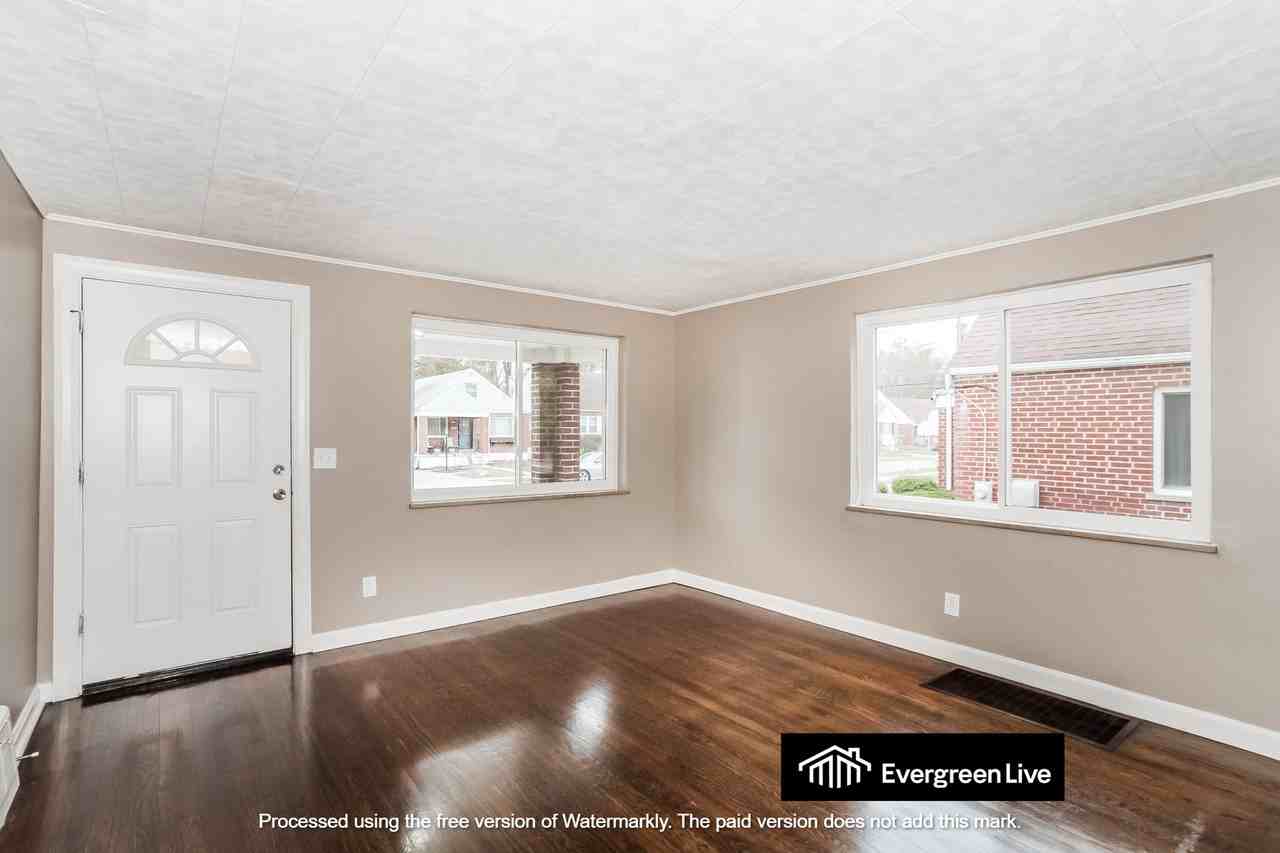 2012 Carpenter Dr - Photo 4 of 11