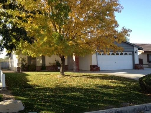 12912 Briarcliff Dr - Photo 2 of 20