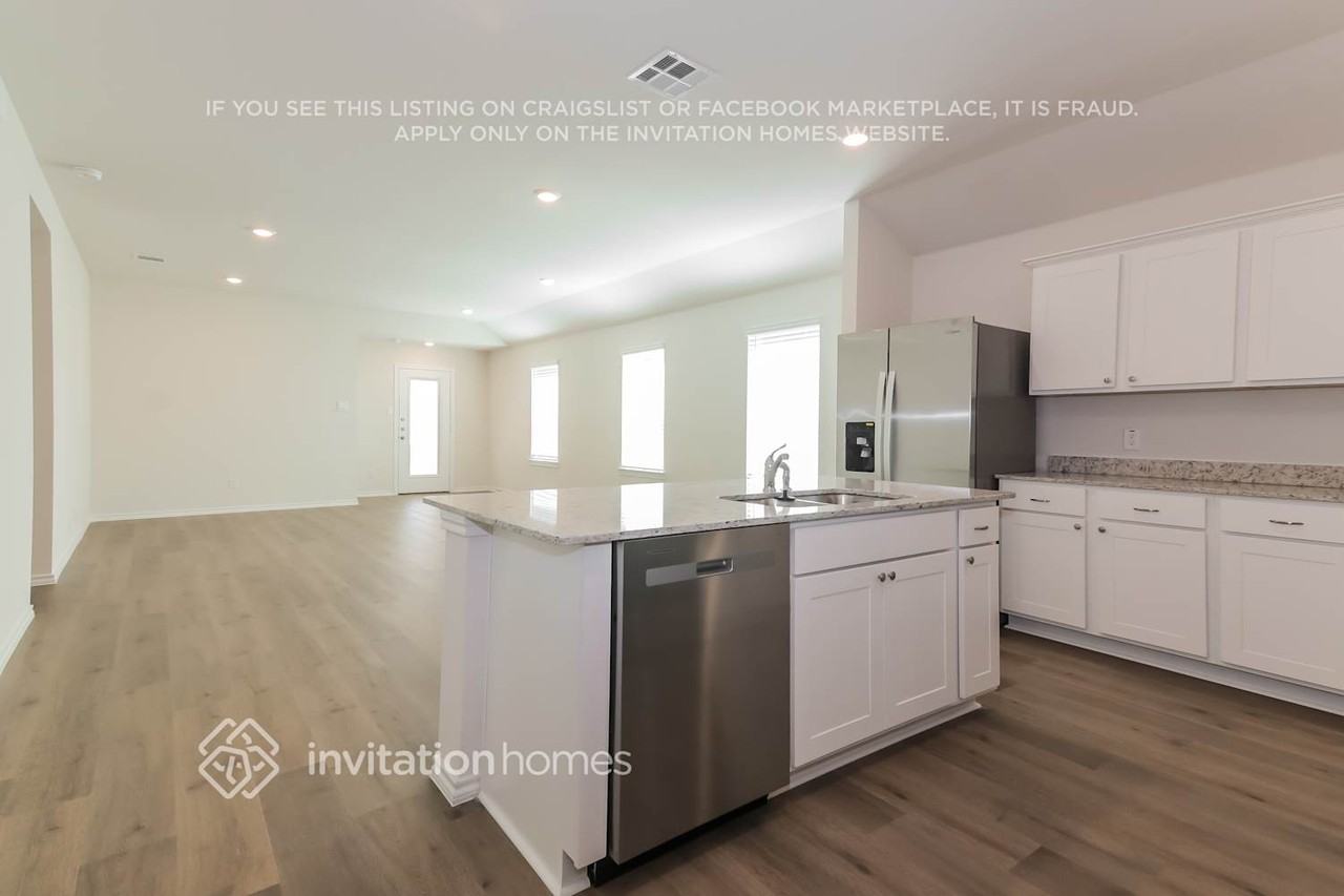 3909 Amethyst Drive - Photo 7 of 17