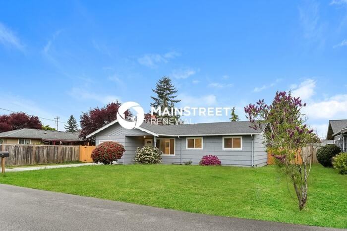 1010 14th St Nw - Photo 2 of 16