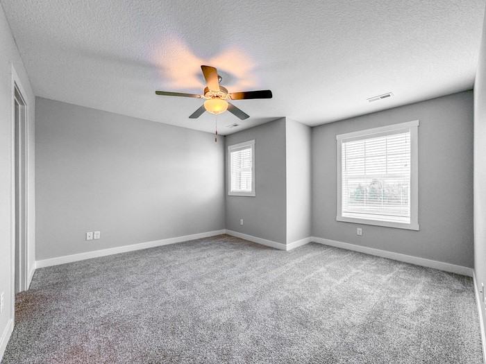 2617 Northwest Lois Lane - Photo 4 of 19