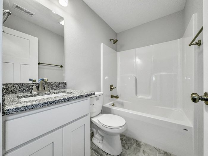 2617 Northwest Lois Lane - Photo 7 of 19