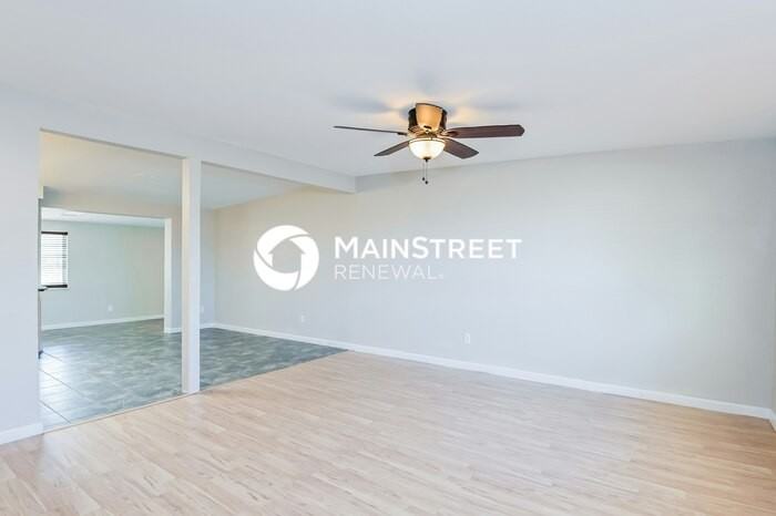 3631 W Enfield Pl - Photo 3 of 16
