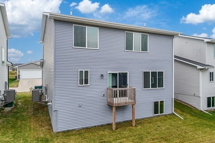 Ne Bellflower Ct - Photo 5 of 18