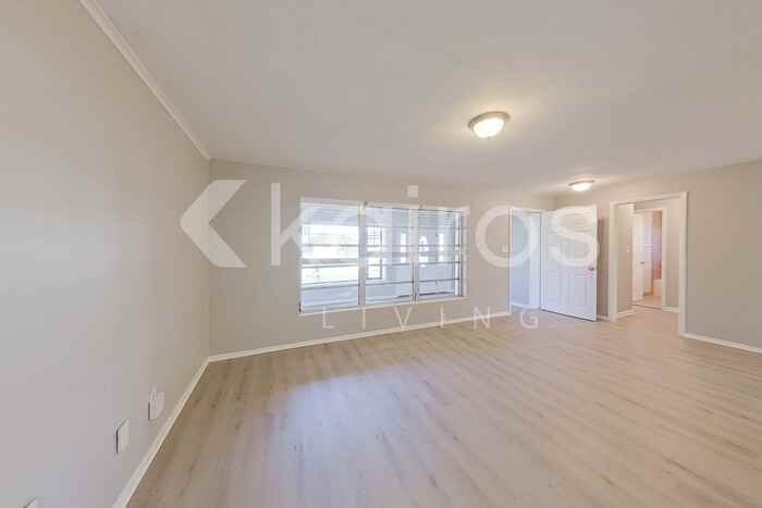 1635 Jamaica St - Photo 5 of 28