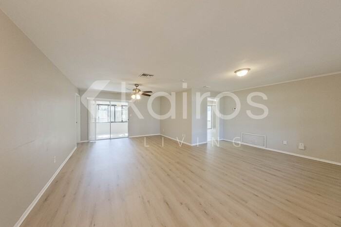 1635 Jamaica St - Photo 6 of 28