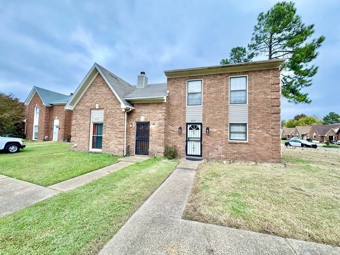 6338 Kirby Downs Dr - Photo 2 of 23