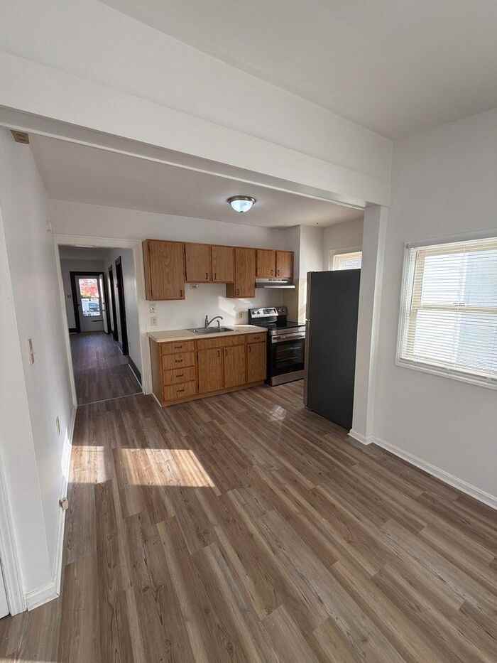 780 Northfield Rd - Photo 5 of 14