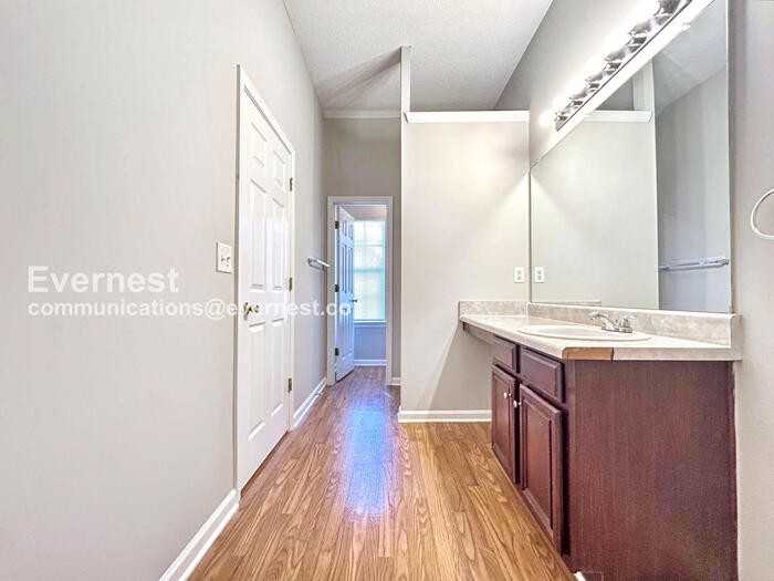 6826 Derby Avenue - Photo 7 of 22