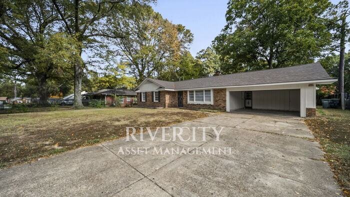3770 Wisteria Cv - Photo 2 of 26
