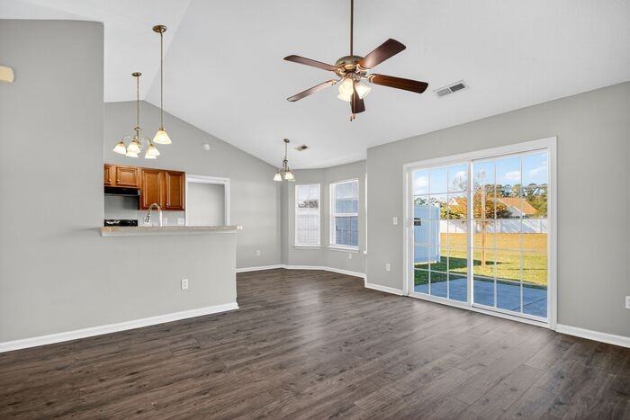 317 Bryant Park Ct - Photo 2 of 18