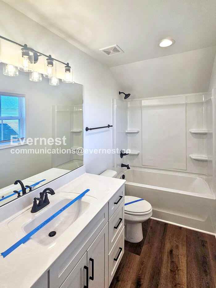 112 21st Ave W - Photo 7 of 15