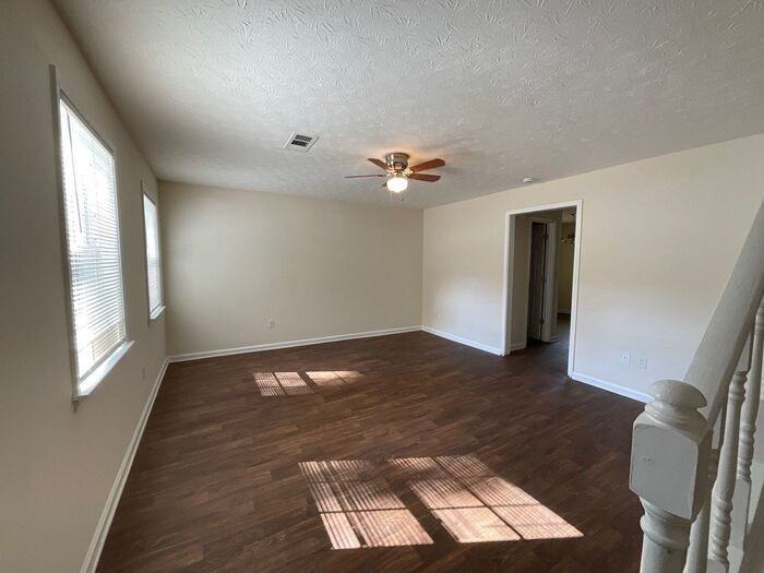 2655 Parkside Way Southwest - Photo 2 of 17