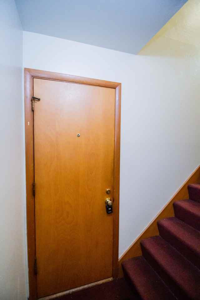 3048 Carskaddon Ave #3 - Photo 4 of 21