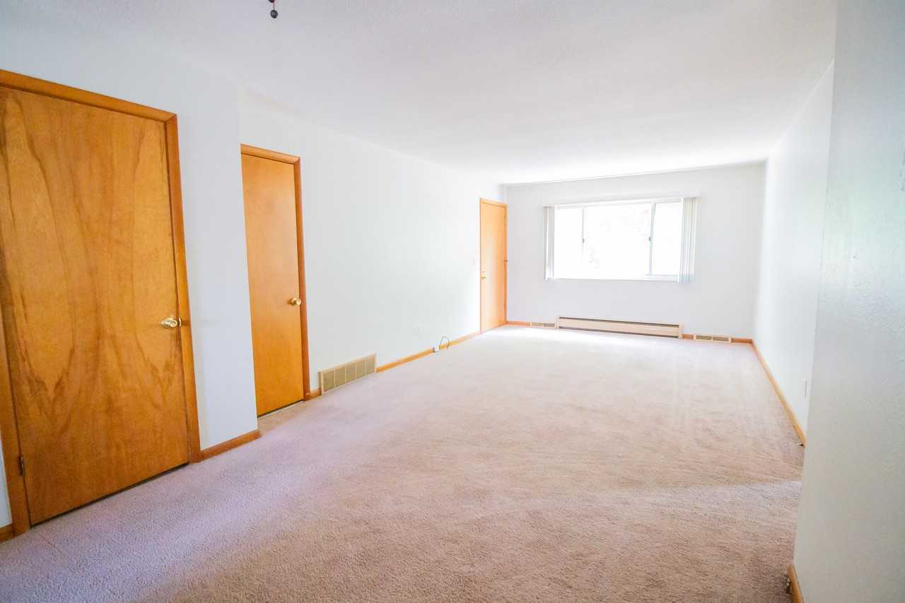 3048 Carskaddon Ave #3 - Photo 6 of 21