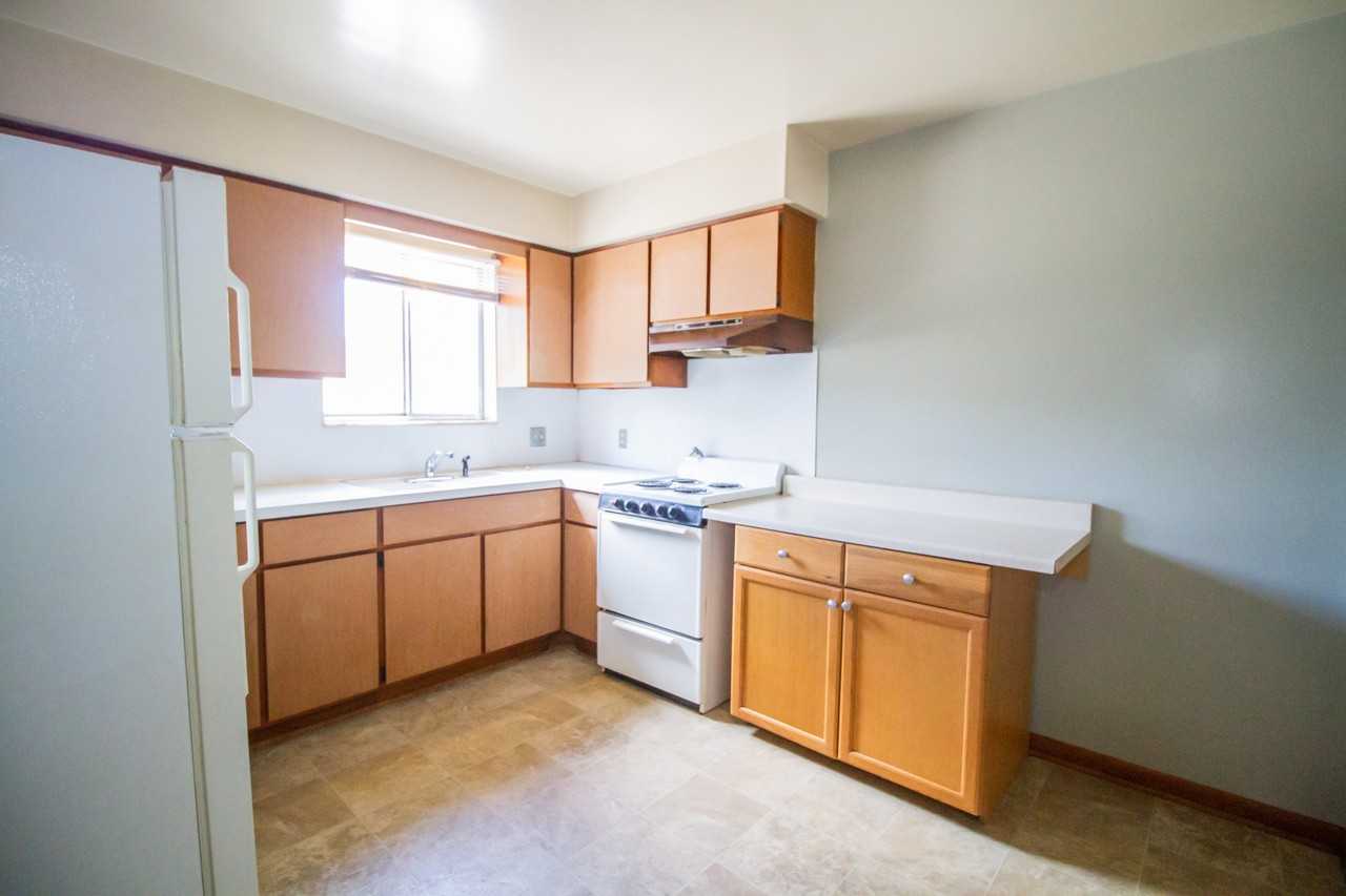 3048 Carskaddon Ave #3 - Photo 7 of 21