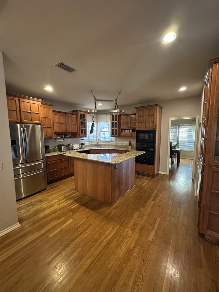 3712 W Hartford St #NA - Photo 2 of 10