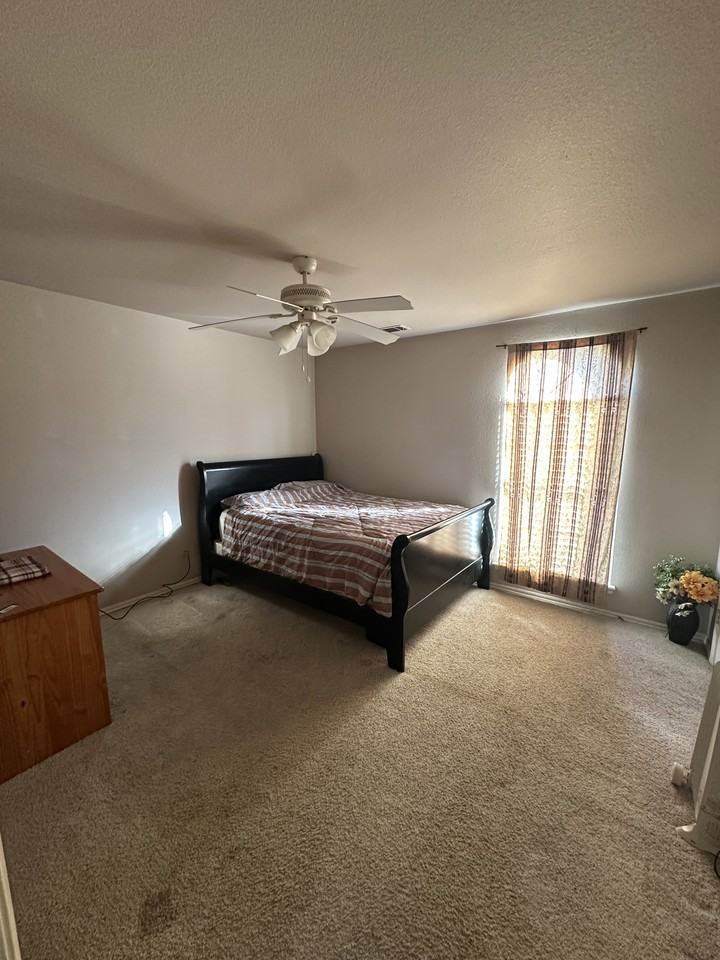 3712 W Hartford St #NA - Photo 7 of 10