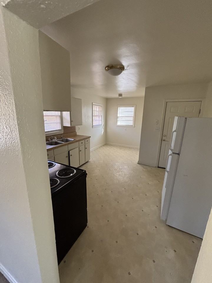 307 Murray St #NA - Photo 2 of 7