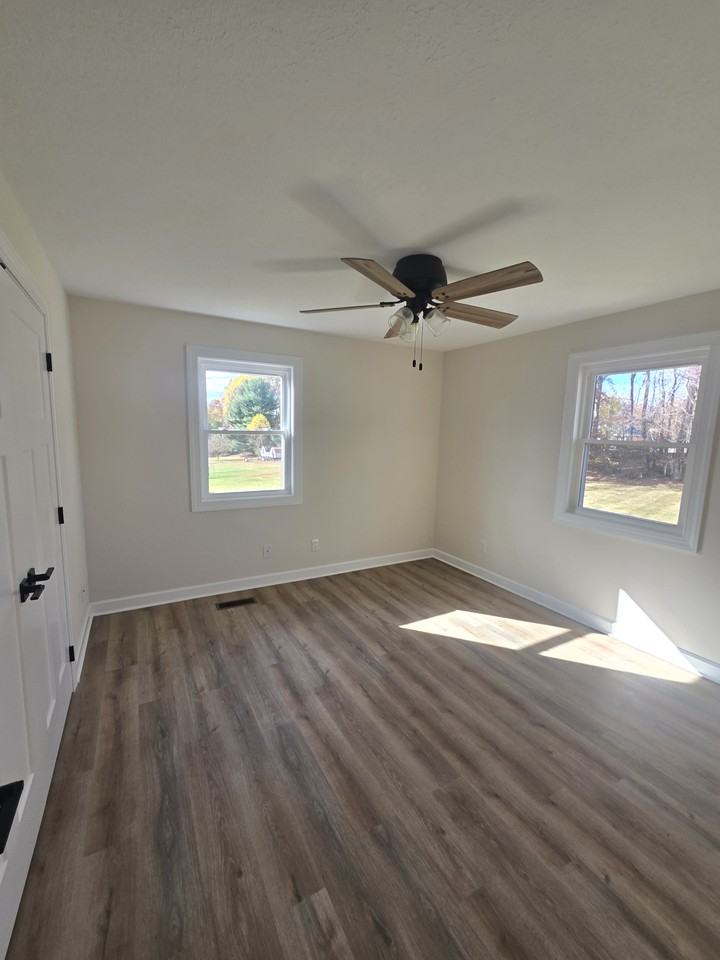 361 Baugh Ln Ne #3 - Photo 4 of 14