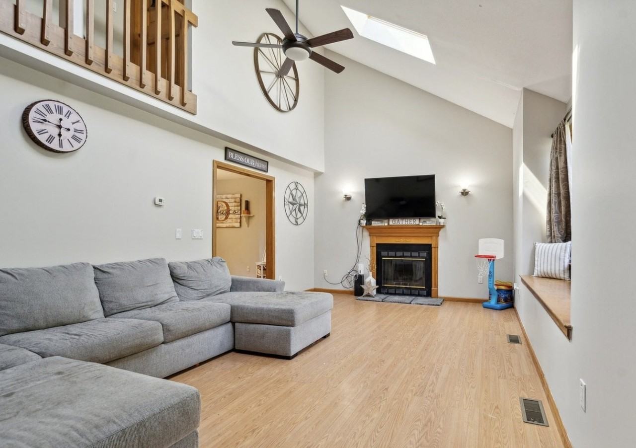 44 Spice Hill Dr #NA - Photo 2 of 7
