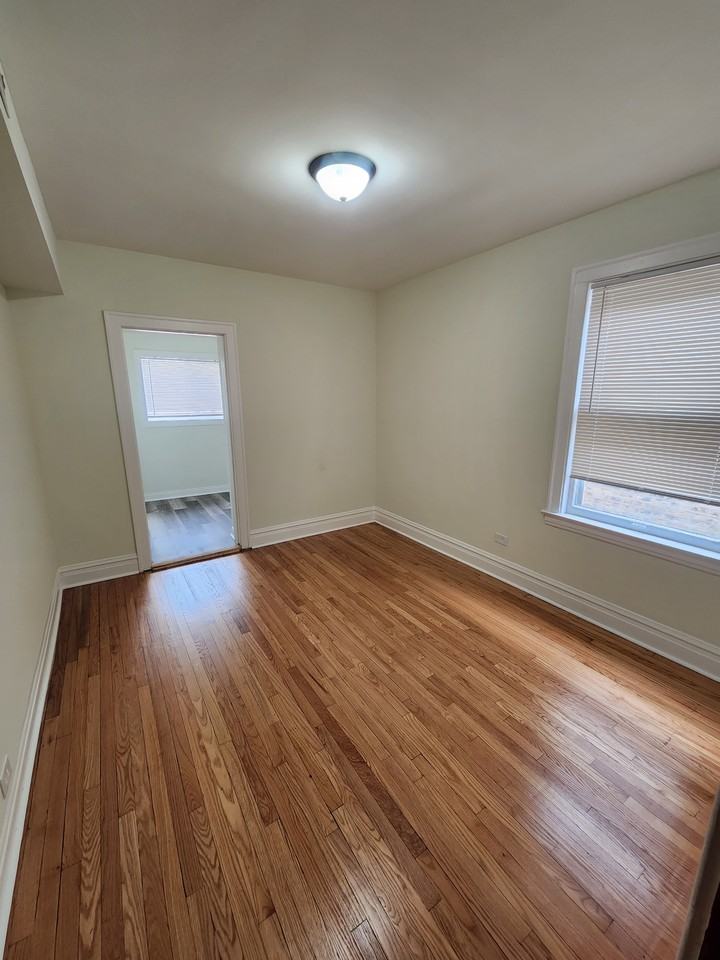 1238 Maple Ave #2 - Photo 3 of 12