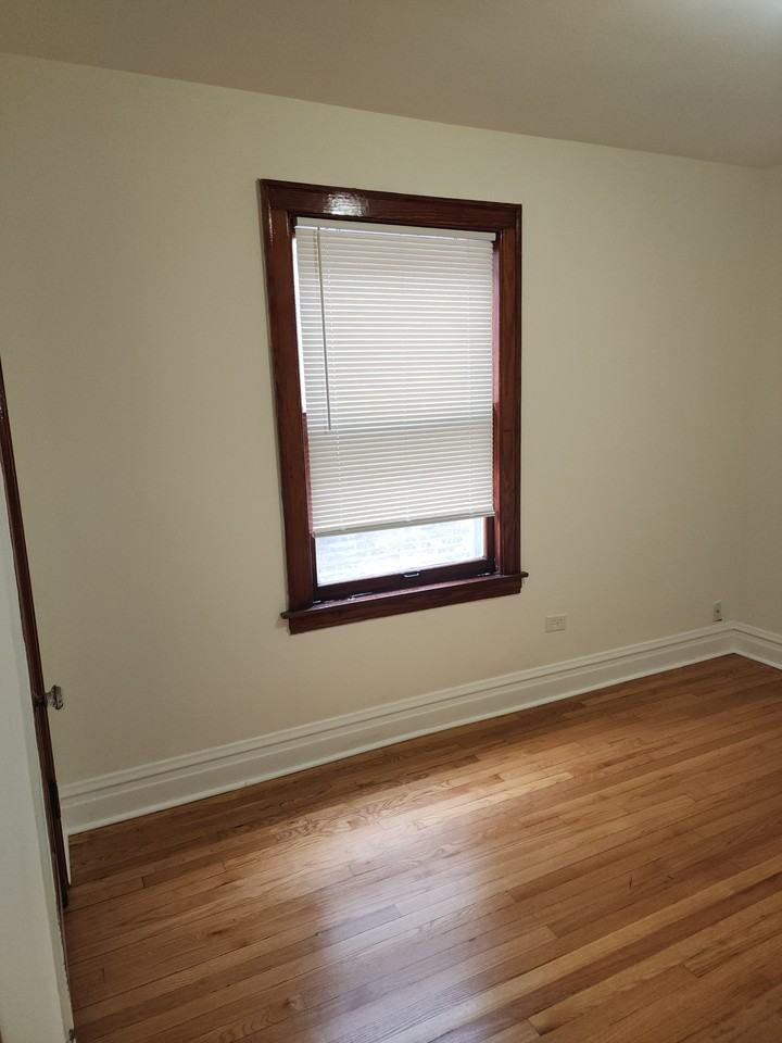 1238 Maple Ave #2 - Photo 4 of 12