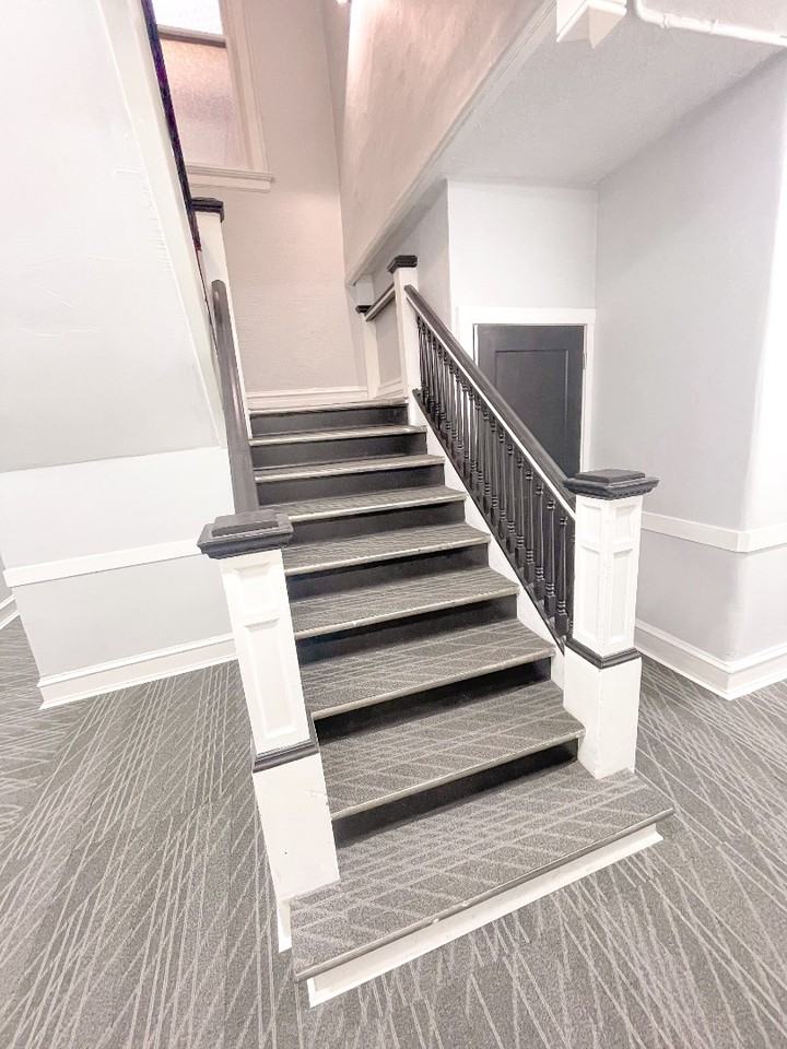 601 Main St - Photo 3 of 25