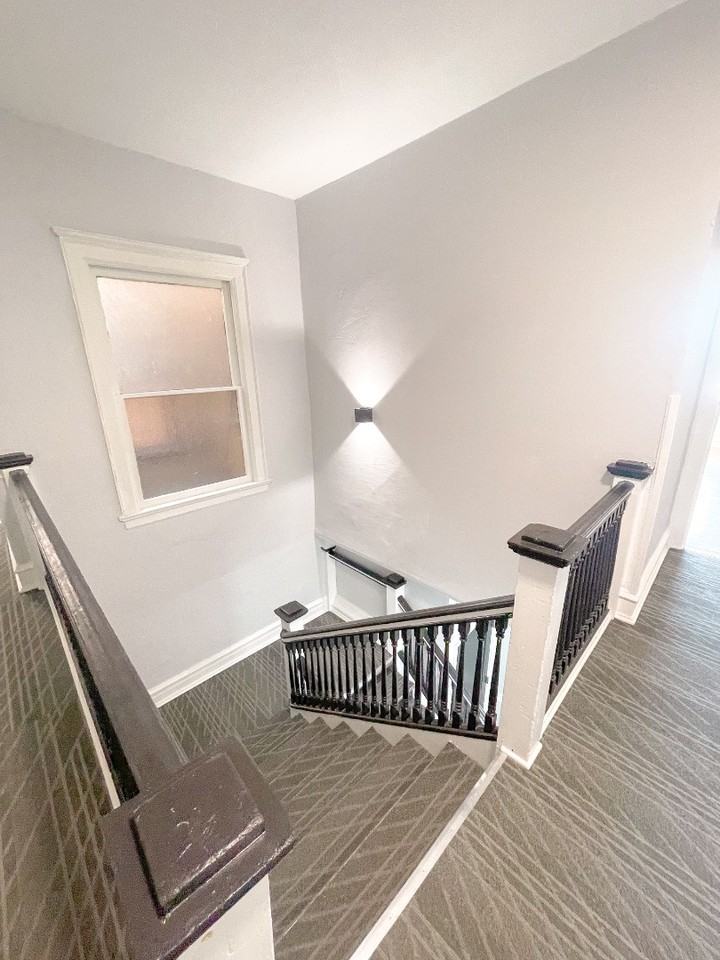 601 Main St - Photo 5 of 25