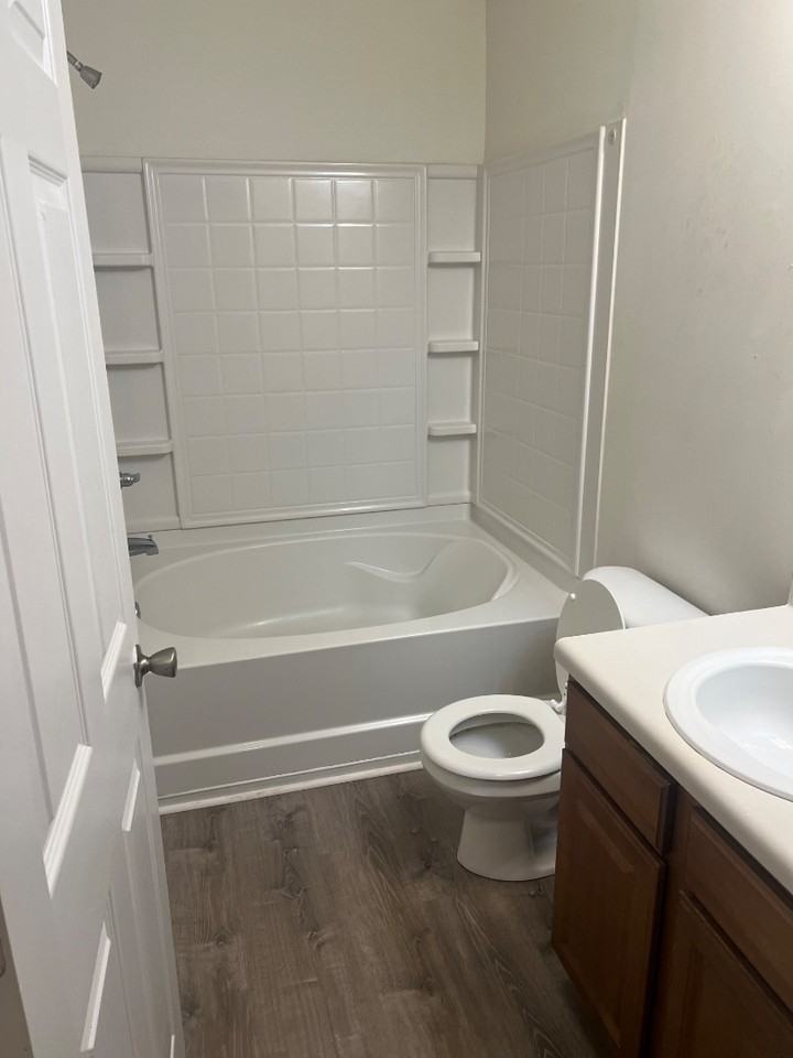 1805 Thrasher Ct - Photo 6 of 11