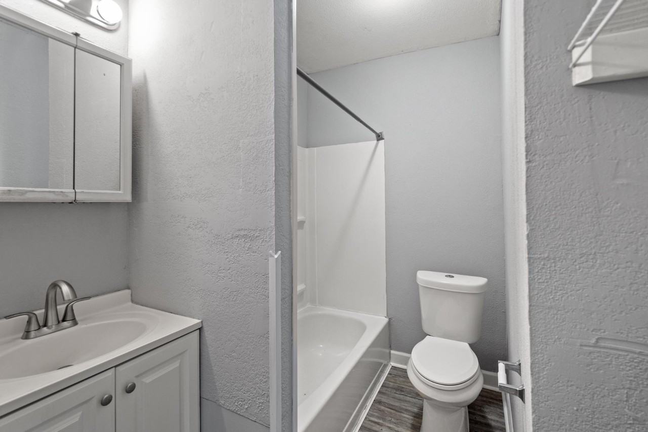 4432 Decoursey Ave - Photo 7 of 10