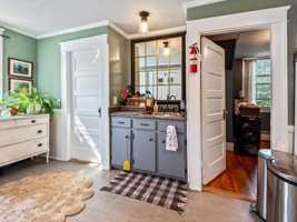 featured image of 42 Upton St #3