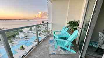 featured image of 3000 Oasis Grand Blvd #902