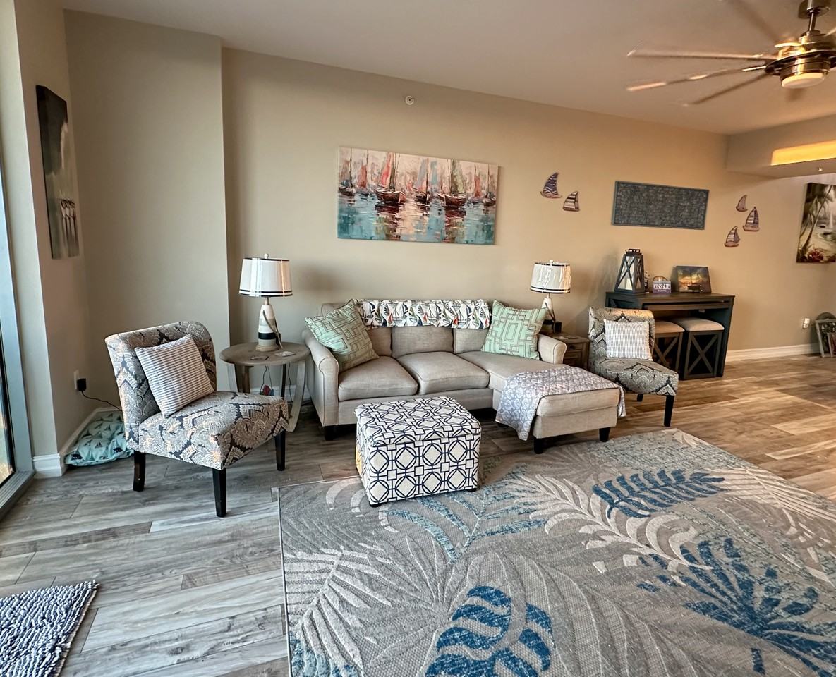 3000 Oasis Grand Boulevard #902 - Photo 6 of 15