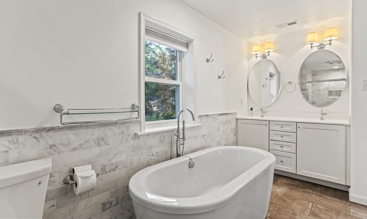 3194 Saint Johns Ln #NA - Photo 3 of 5