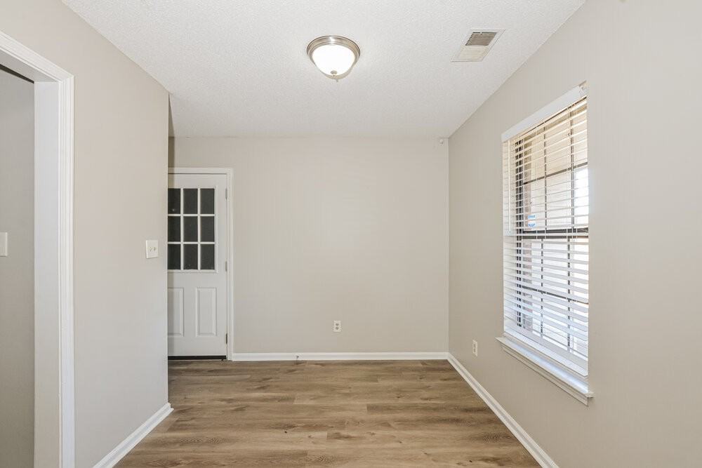 6659 Ashland Dr - Photo 7 of 16