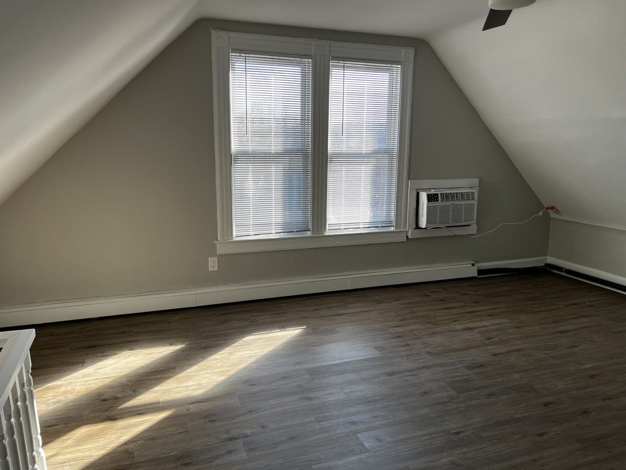 209 Sharp St #4 - Photo 2 of 7