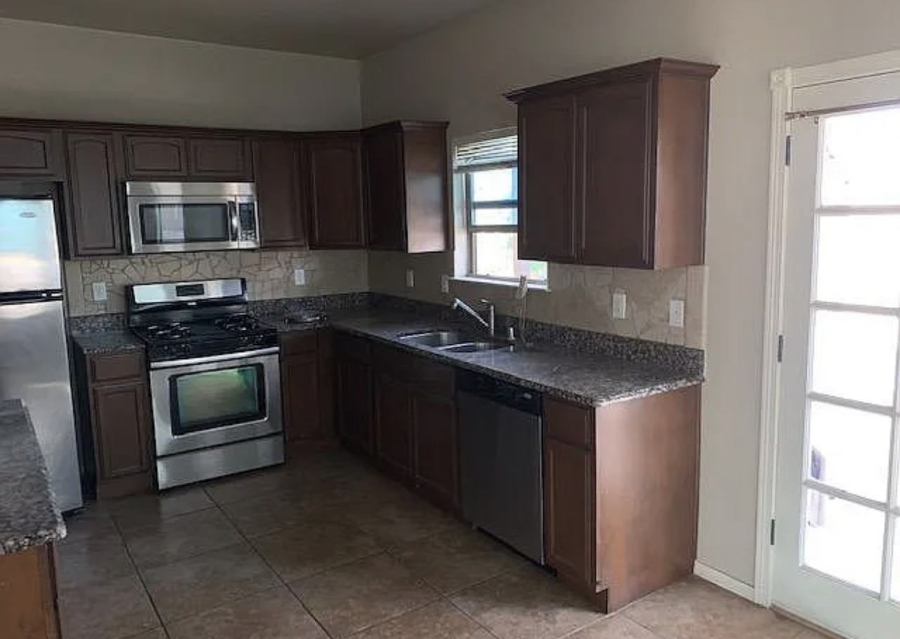 14207 N Point Ave #NA - Photo 2 of 17