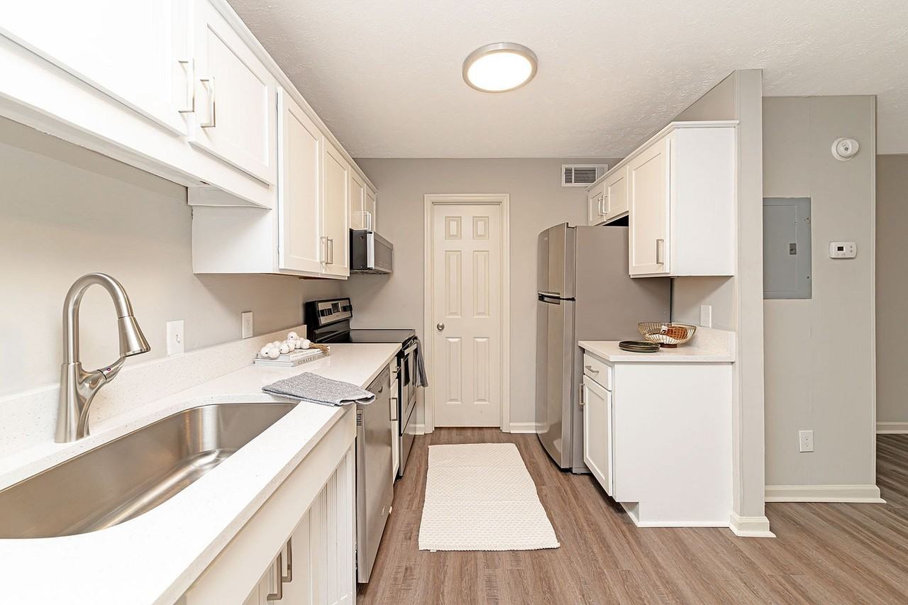 Vetra Providence - Photo 5 of 28