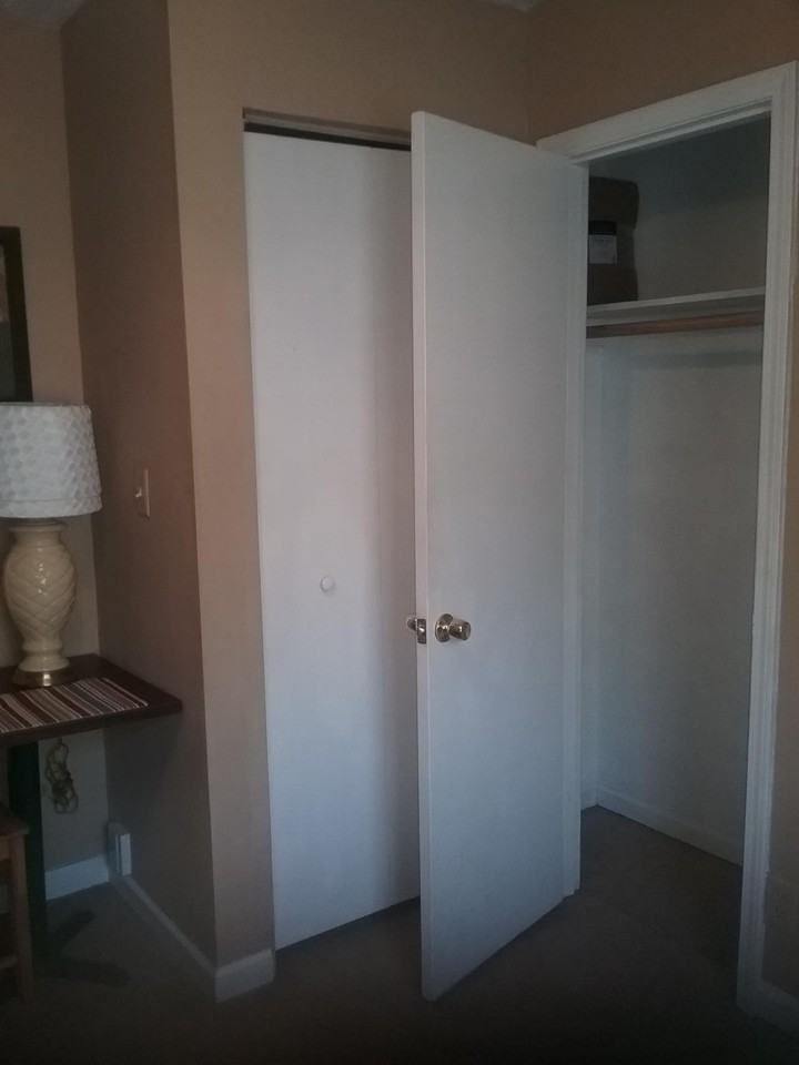 317 Kings Hill Ct - Photo 6 of 9