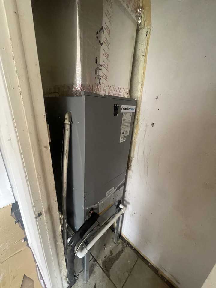 1331 Nw 70th St #MAIN - Photo 6 of 16