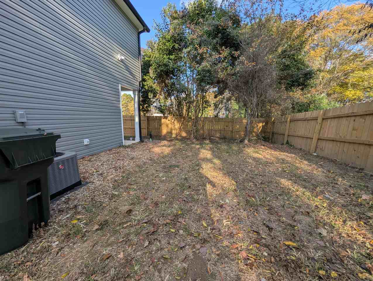 102 Mobley St - Photo 4 of 50