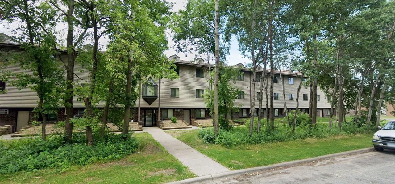 Wildwood Townhomes - Photo 3 of 15