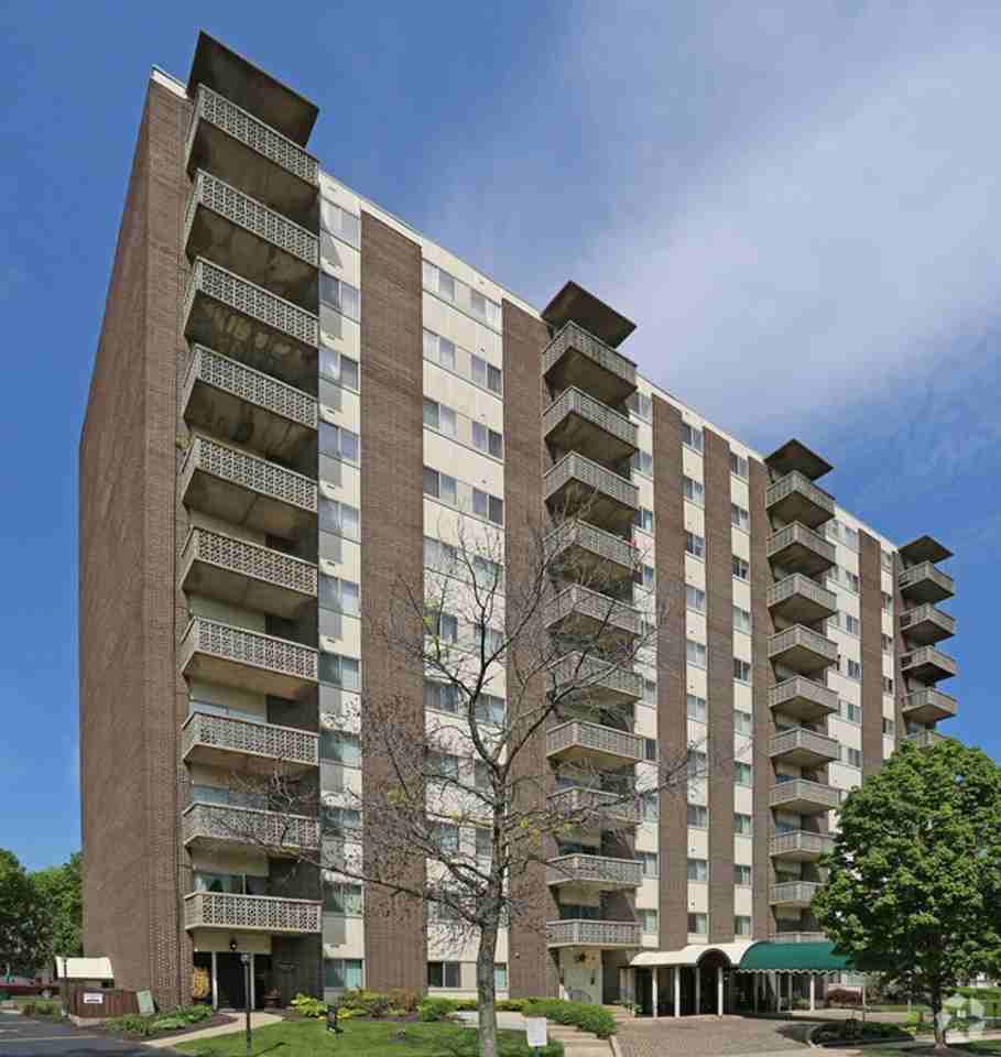 Park Layne Apartments - Photo 7 of 24