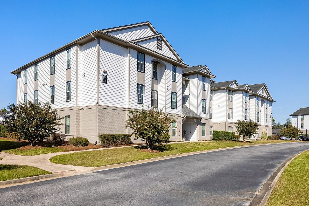 Independence Place - Photo 5 of 51