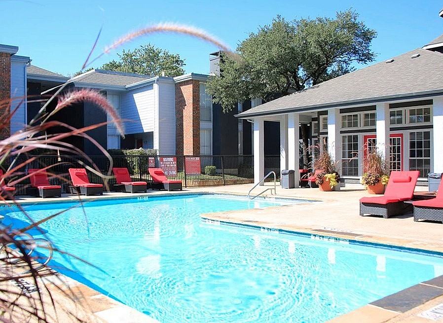 Coronado Villas - Photo 7 of 50