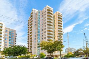 featured image of 1020 View Street