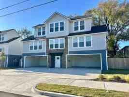 featured image of 719 Oakwood Ave