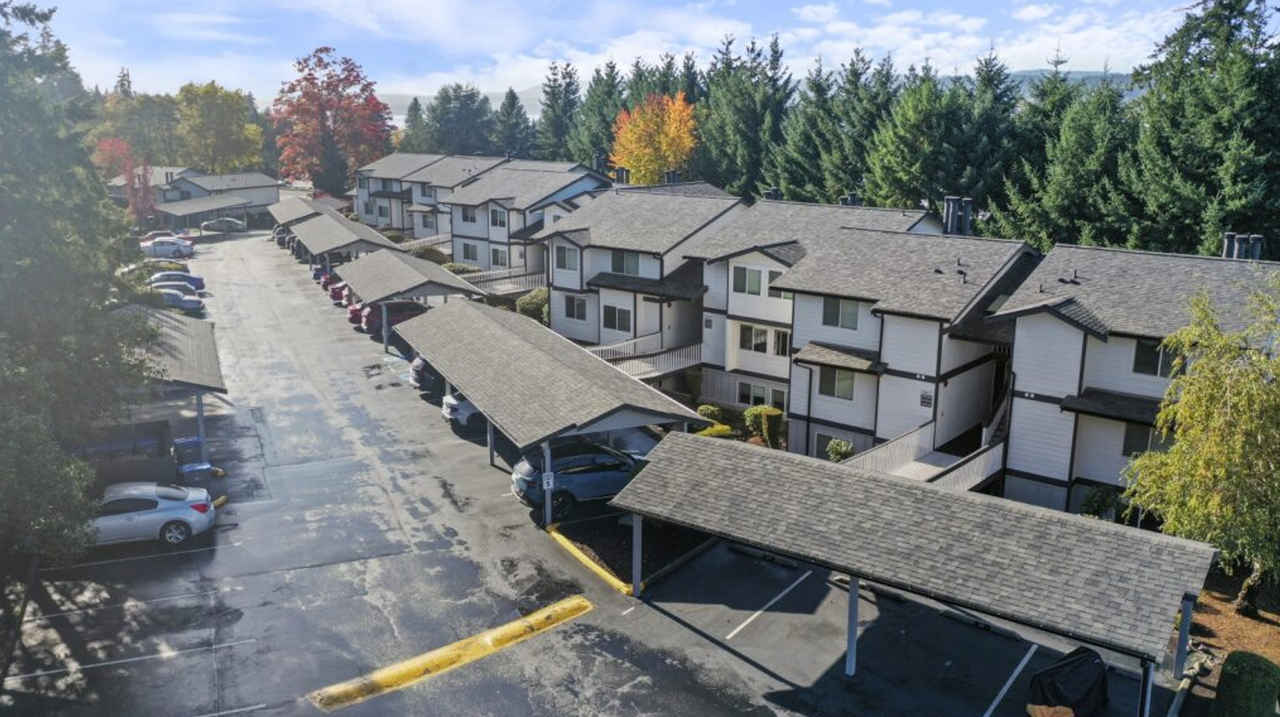 Crosspointe - Photo 3 of 11